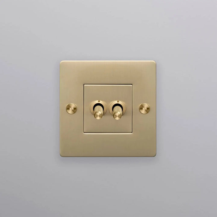 Interrupteur à levier Double Toggle sans logo doré, finition laiton #couleur_dor