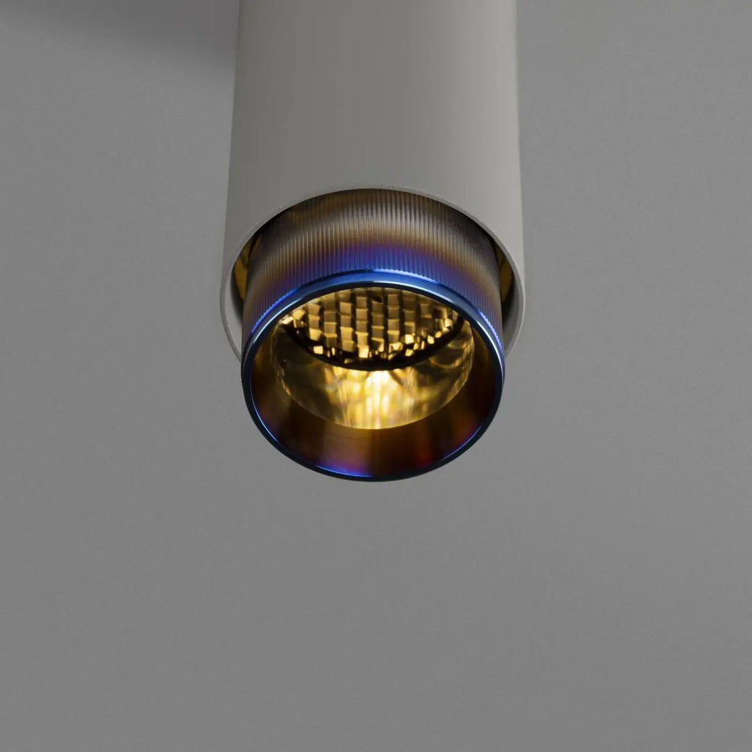 Kit de détails Exhaust à gravure alignée finition acier brûlé #couleur_multicolore