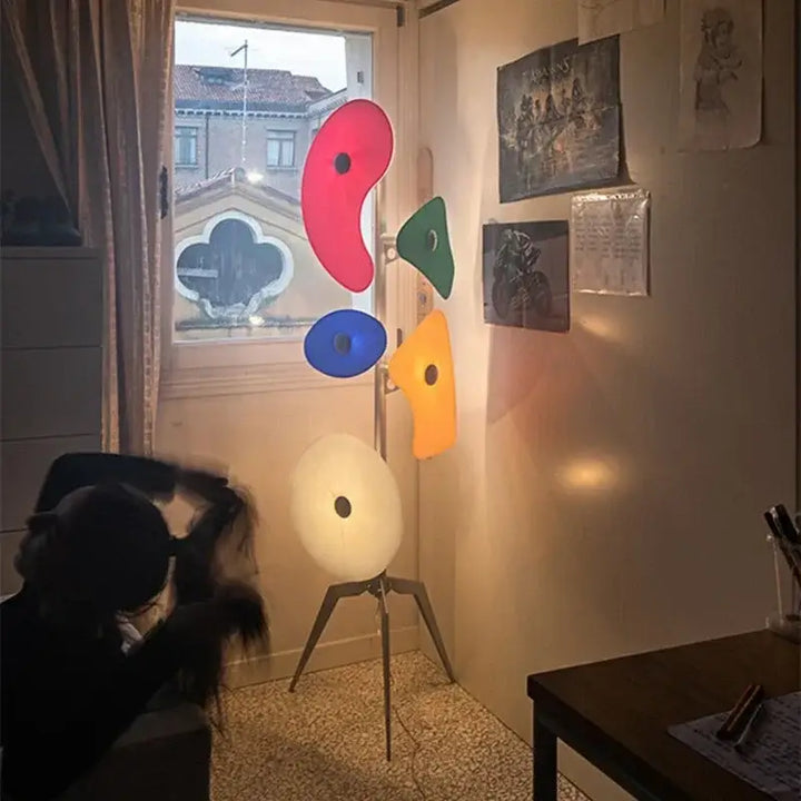 Lampadaire coloré artistique moderne pour déco créative