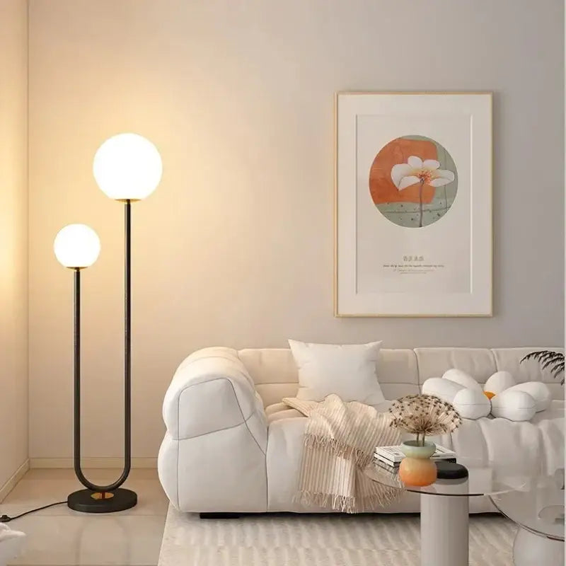 Lampadaire contemporain avec deux boules lumineuses chic
