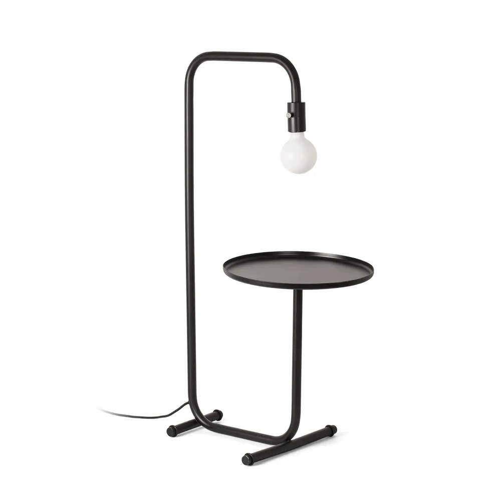 Lampadaire Guest en acier noir de Faro Barcelona