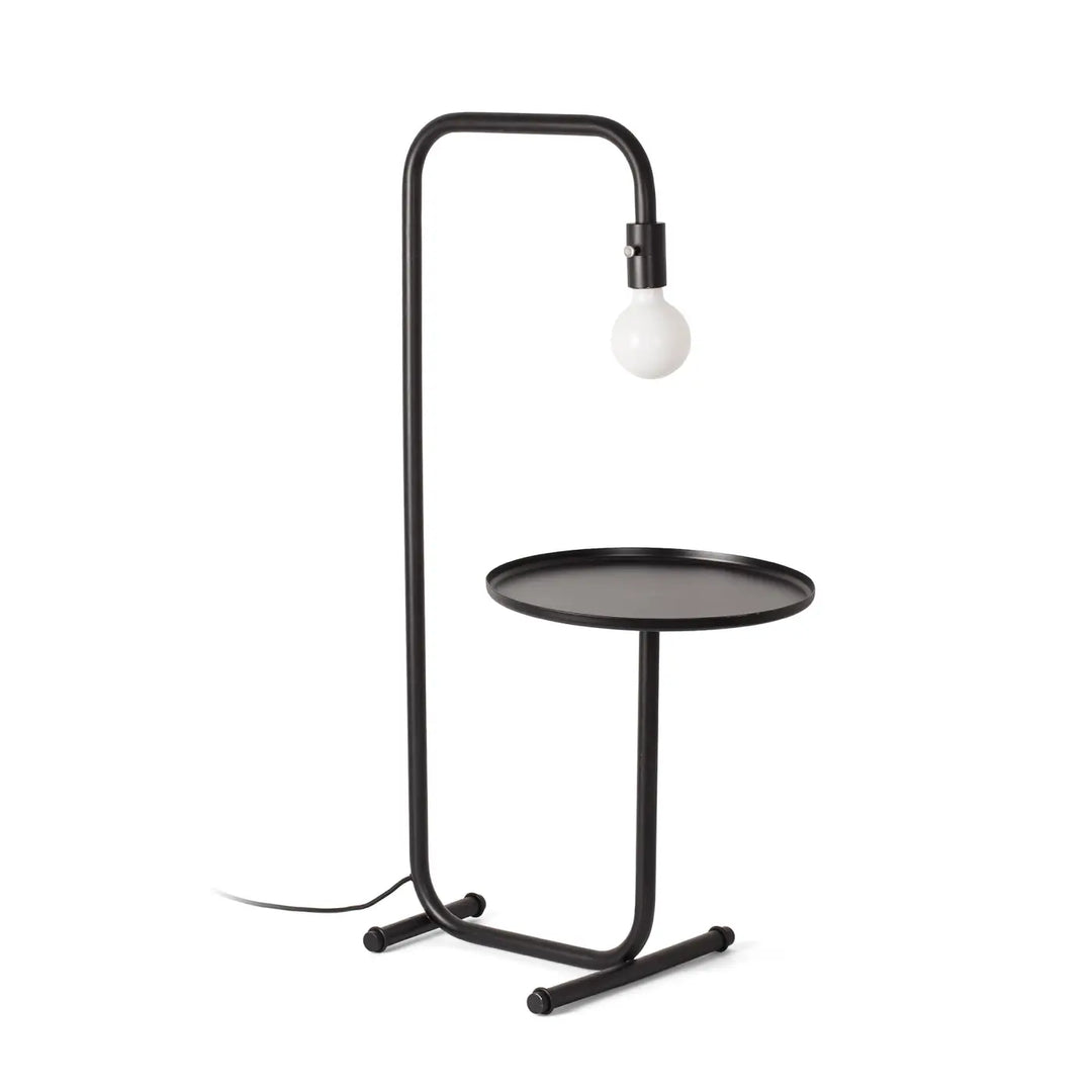 Lampadaire Guest en acier noir de Faro Barcelona