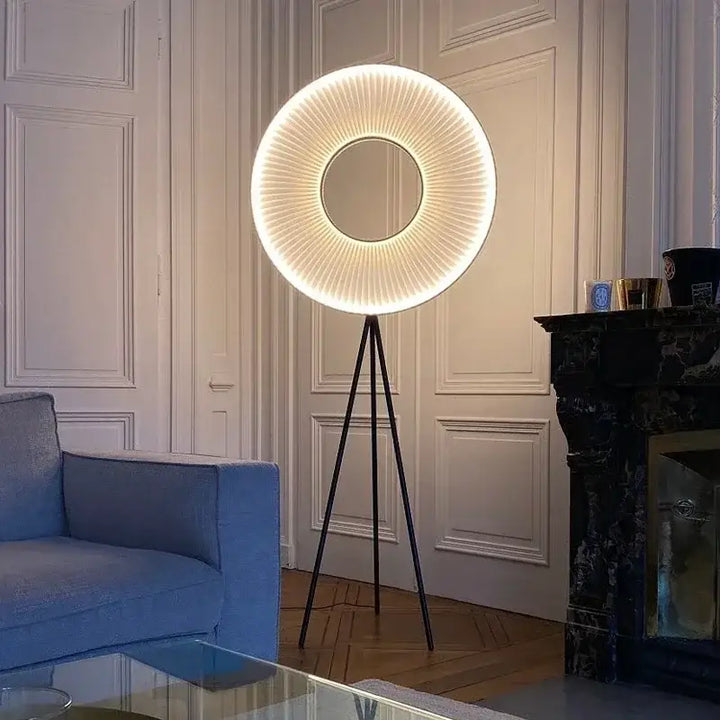 Lampadaire design circulaire sur trépied lumineux moderne
