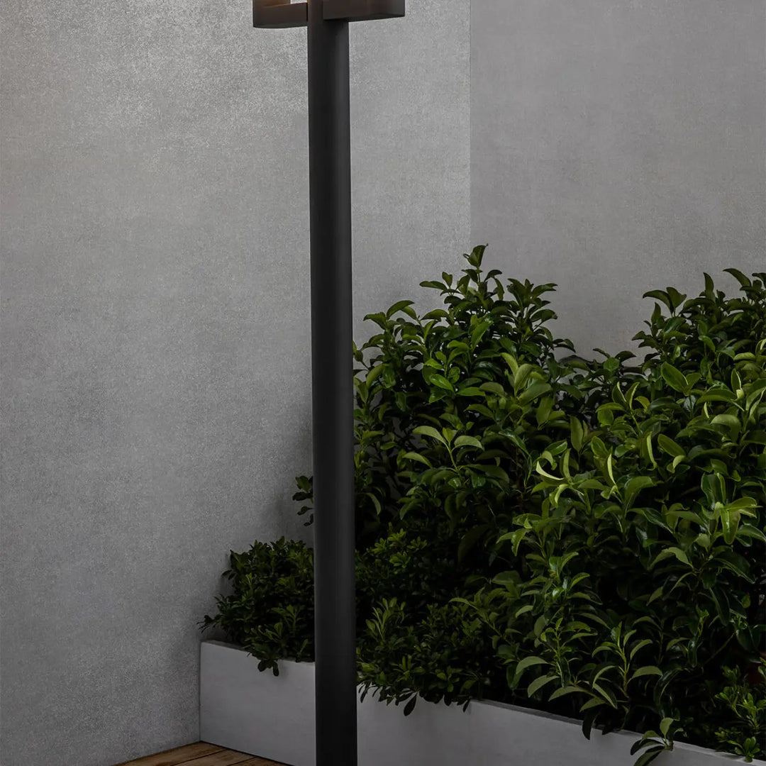 Lampadaire extérieur Blubs de Faro Barcelona en situation