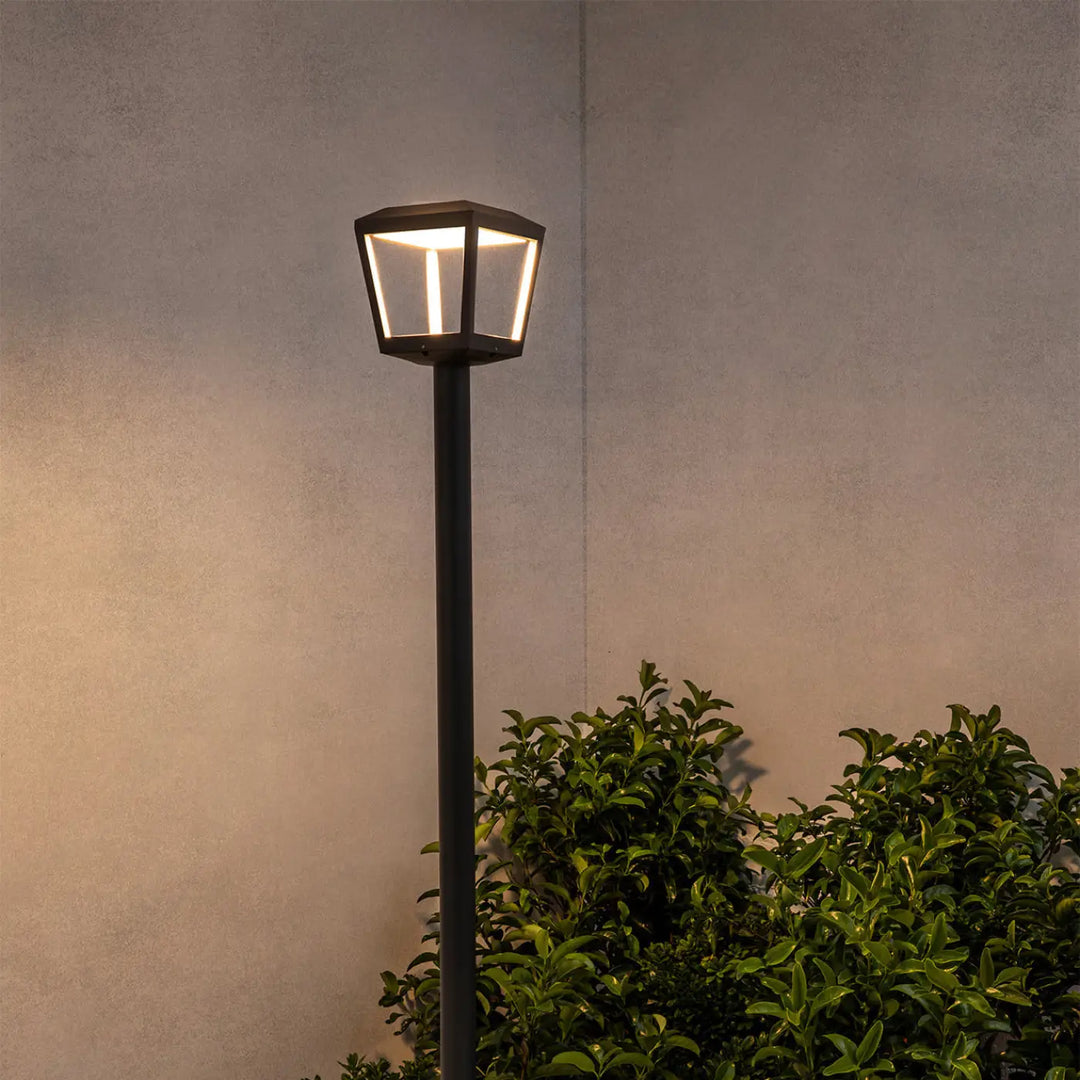 Lampadaire extérieur Plaza de Faro Barcelona en situation