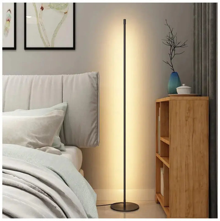 Lampadaire LED Design au Style Tube Élancé Noir
