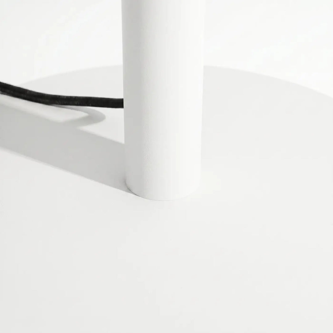 Lampadaire TRANG blanc détail de la base