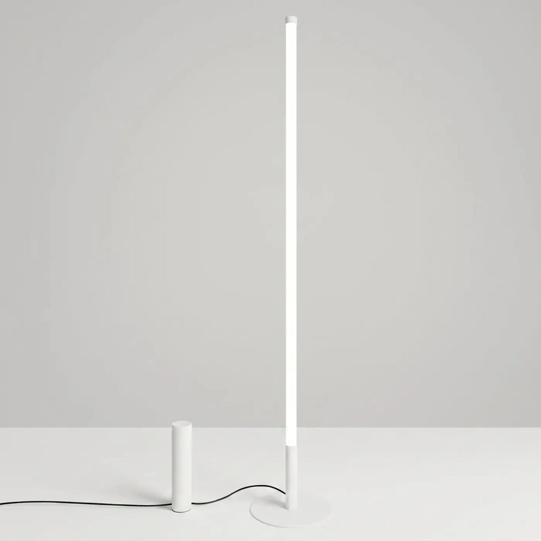 Lampadaire TRANG blanc allumée, tube lumineux
