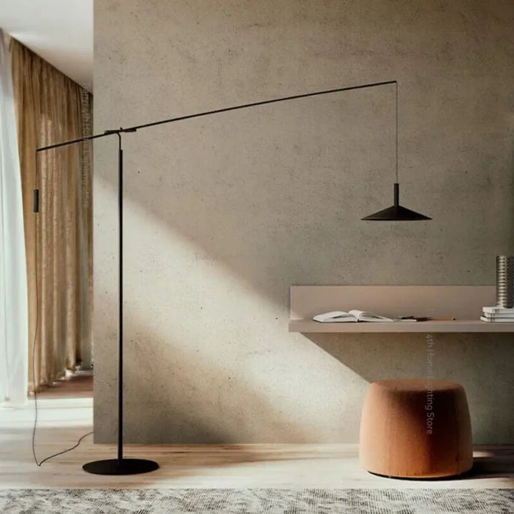Lampadaire noir au design minimaliste et vintage