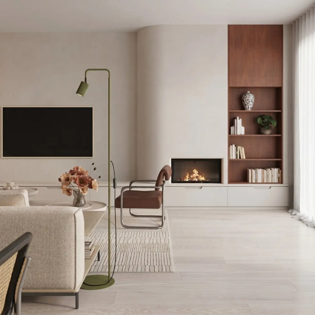 Lampadaire vert olive dans un salon