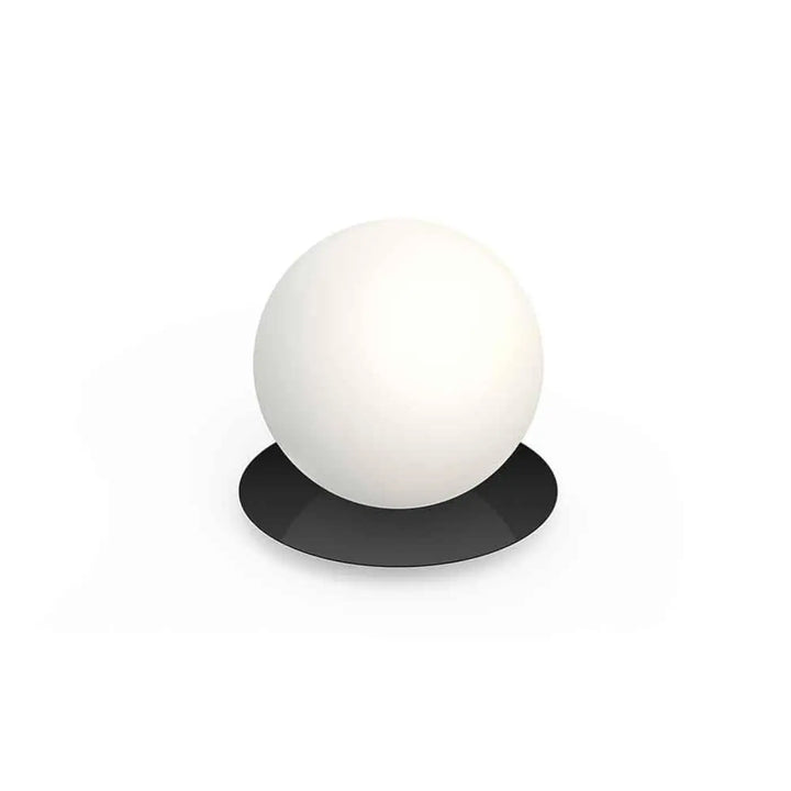 Lampe à poser Bola Sphere noire, globe en verre opale de 25,5 cm
