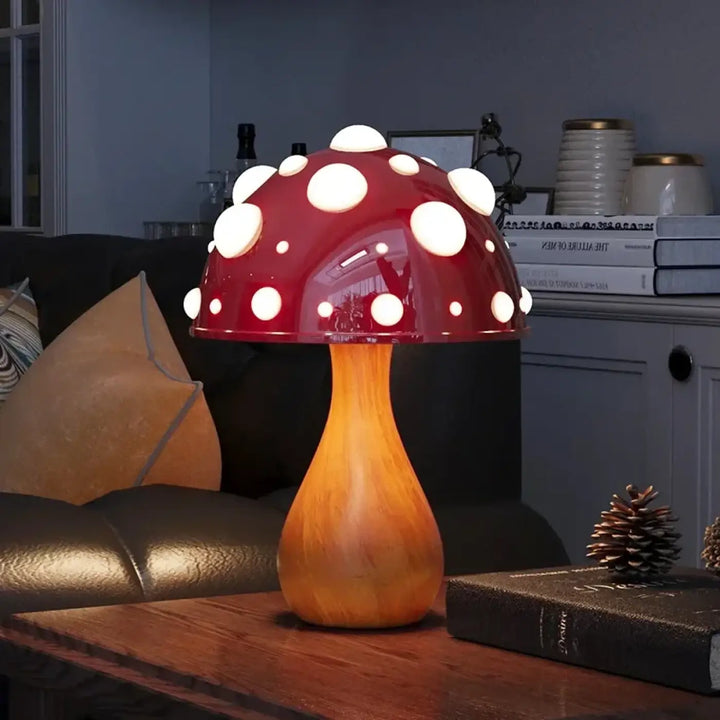 Lampe de chevet champignon à pois blancs rouge avec base en bois chaleureux modèle moushirou