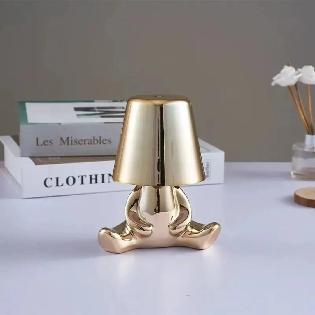 Lampe de chevet buddy en céramique dorée à effet métallisé avec abat-jour en forme de personnage pour décoration intérieure chevet décorative