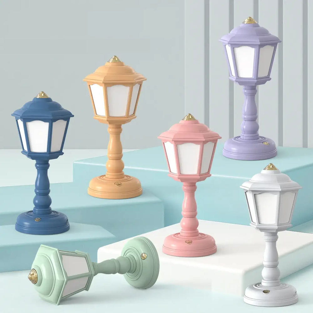 Lampe de chevet mims décorative vintage avec verre givré pastel et accents dorés pour chevet décorative élégante