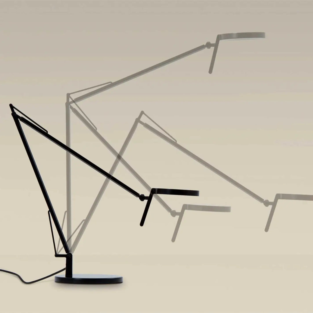 Détail de la lampe de chevet Maca noire texturée #couleur_noir