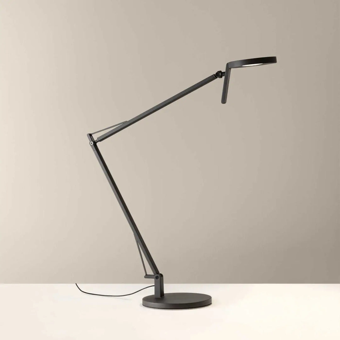 Lampe de chevet Maca noire en acier #couleur_noir