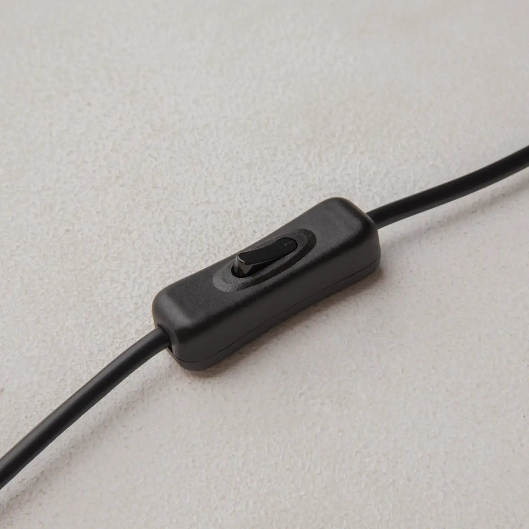 Interrupteur à bascule noir en plastique monté sur cordon pour lampe de chevet ray tube courbé acier noir