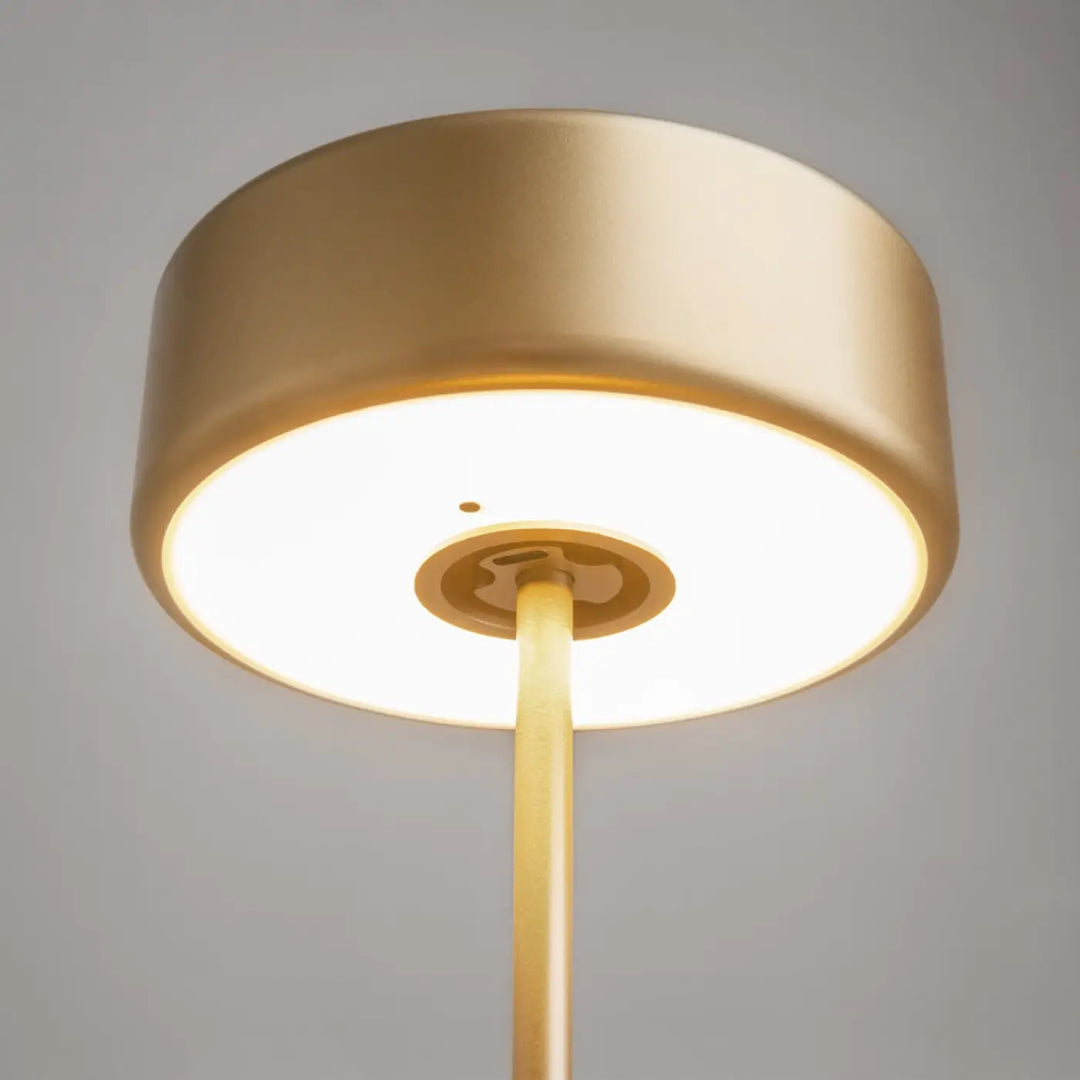 Lampe de chevet design épuré en aluminium brossé doré avec abat-jour circulaire pour salle à manger en trois finitions