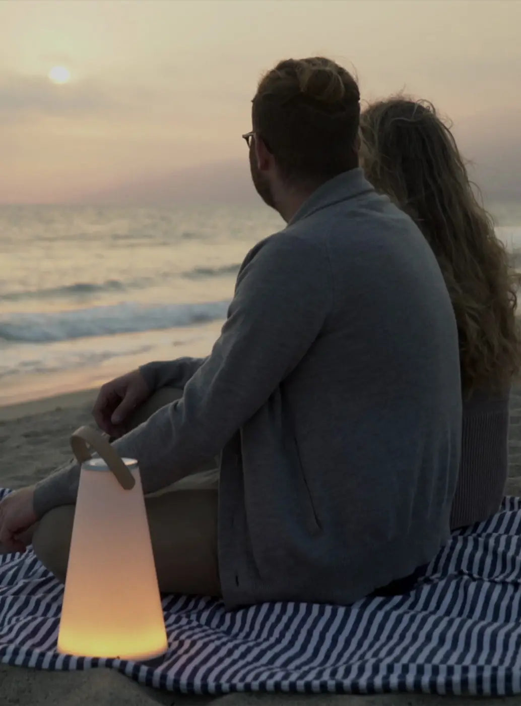 Lampe enceinte UMA dans un intérieur