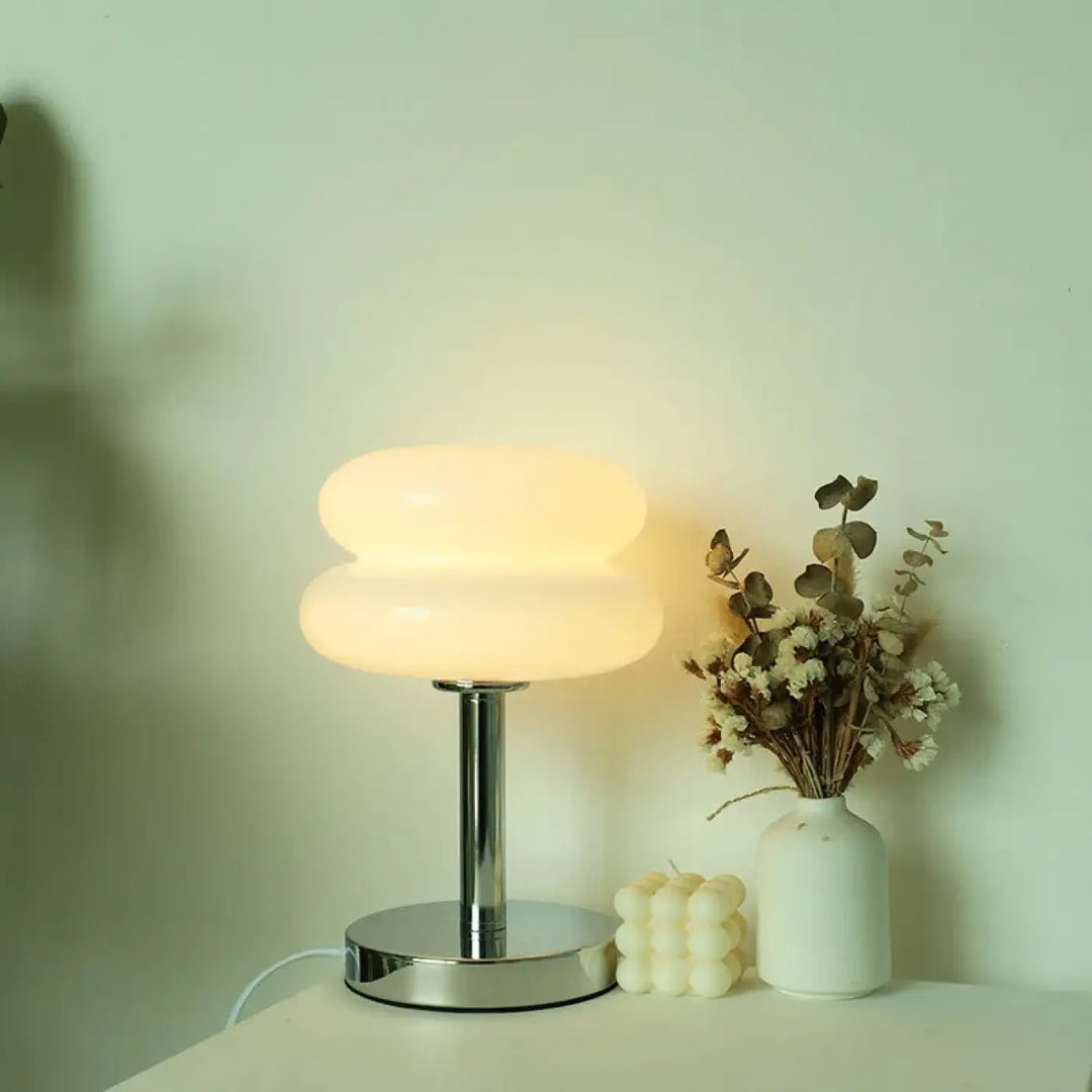 Lampe à poser contemporaine en verre et pied chromé moderne