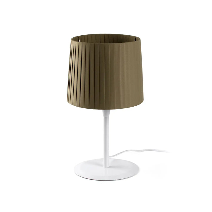 Lampe de table Samba blanche, abat-jour vert, de Faro Barcelona