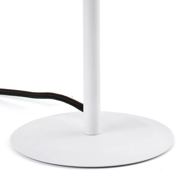 Détail de la lampe de table Conga S beige