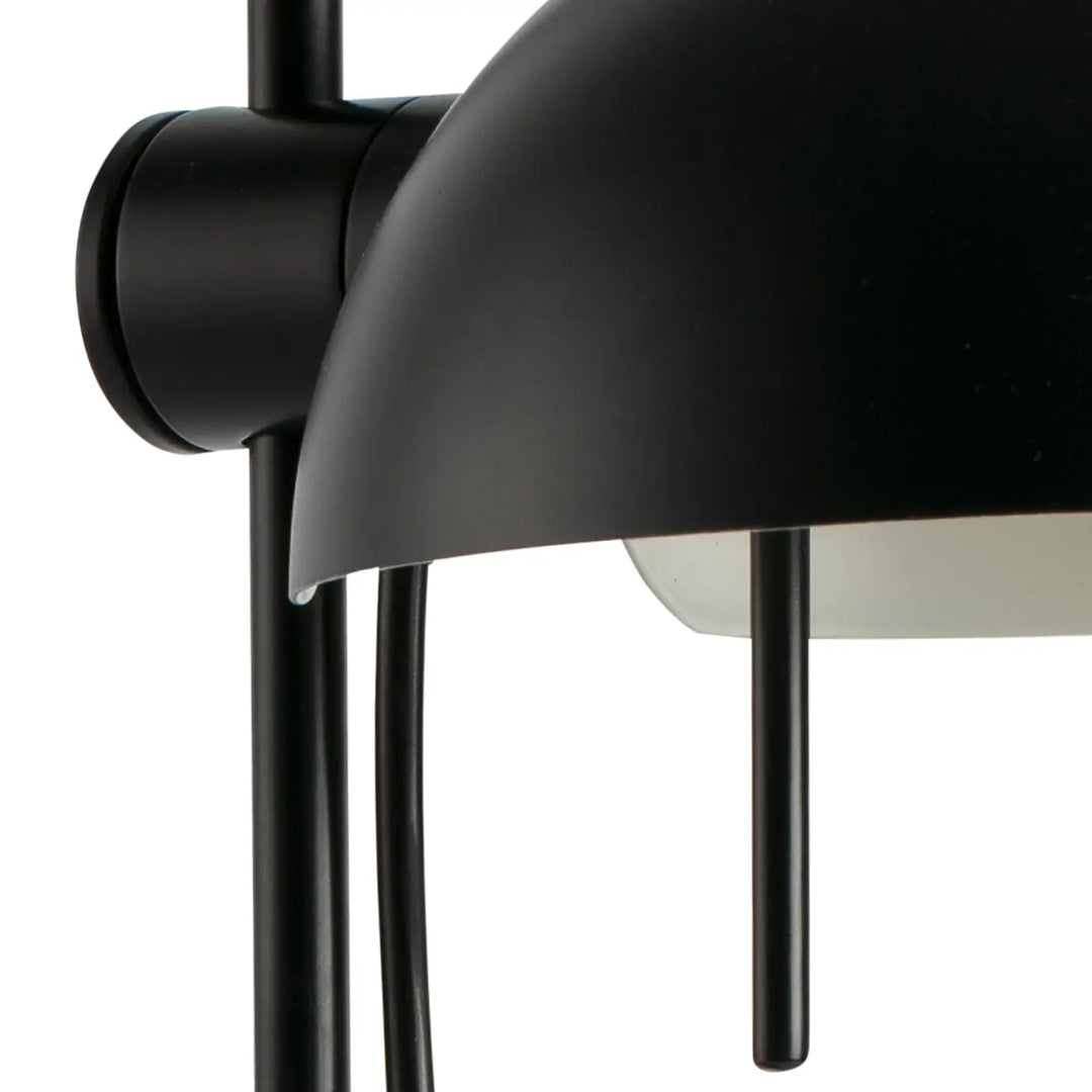Détail de la lampe de table Matilda noire
