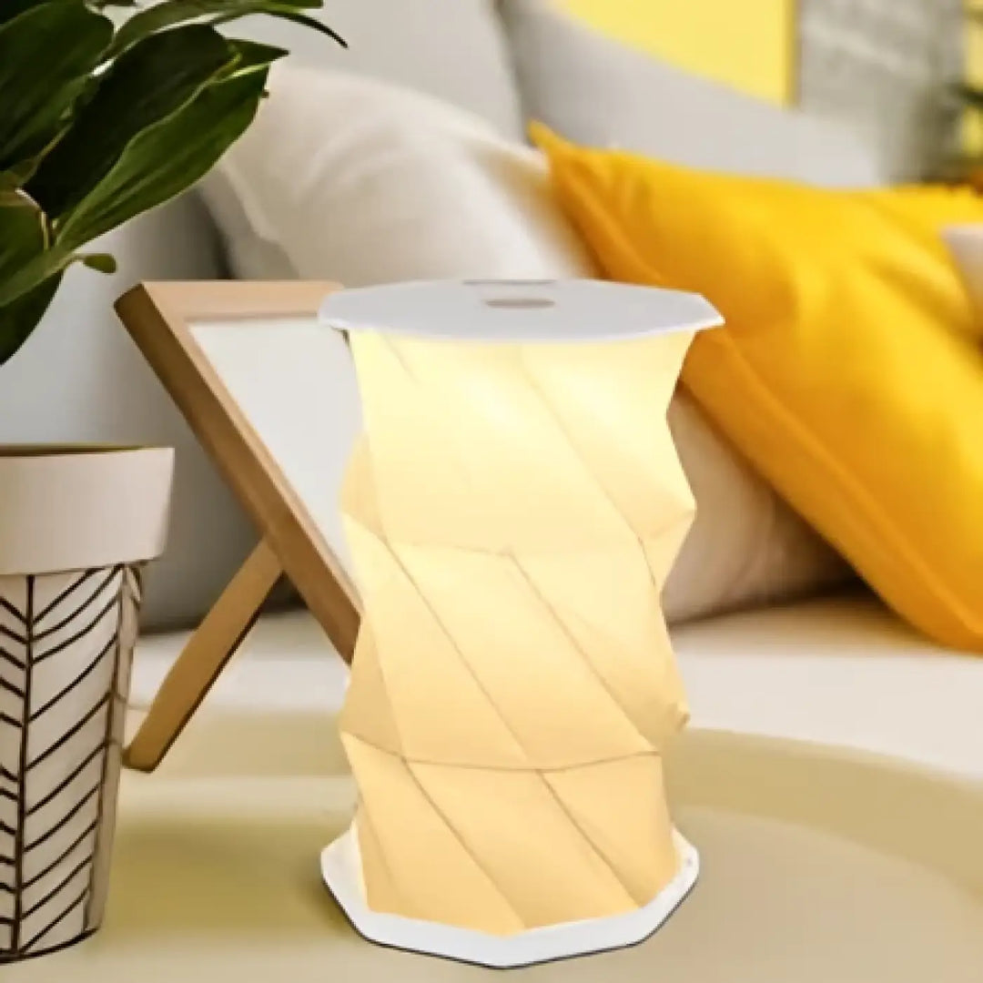 Lampe de table twistia avec motif torsadé pliable en éclairage doux blanc chaud géométrique
