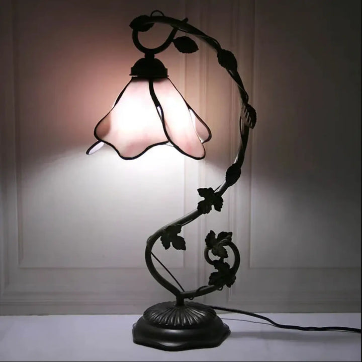 Lampe de table fleur en verre dépoli style élégant