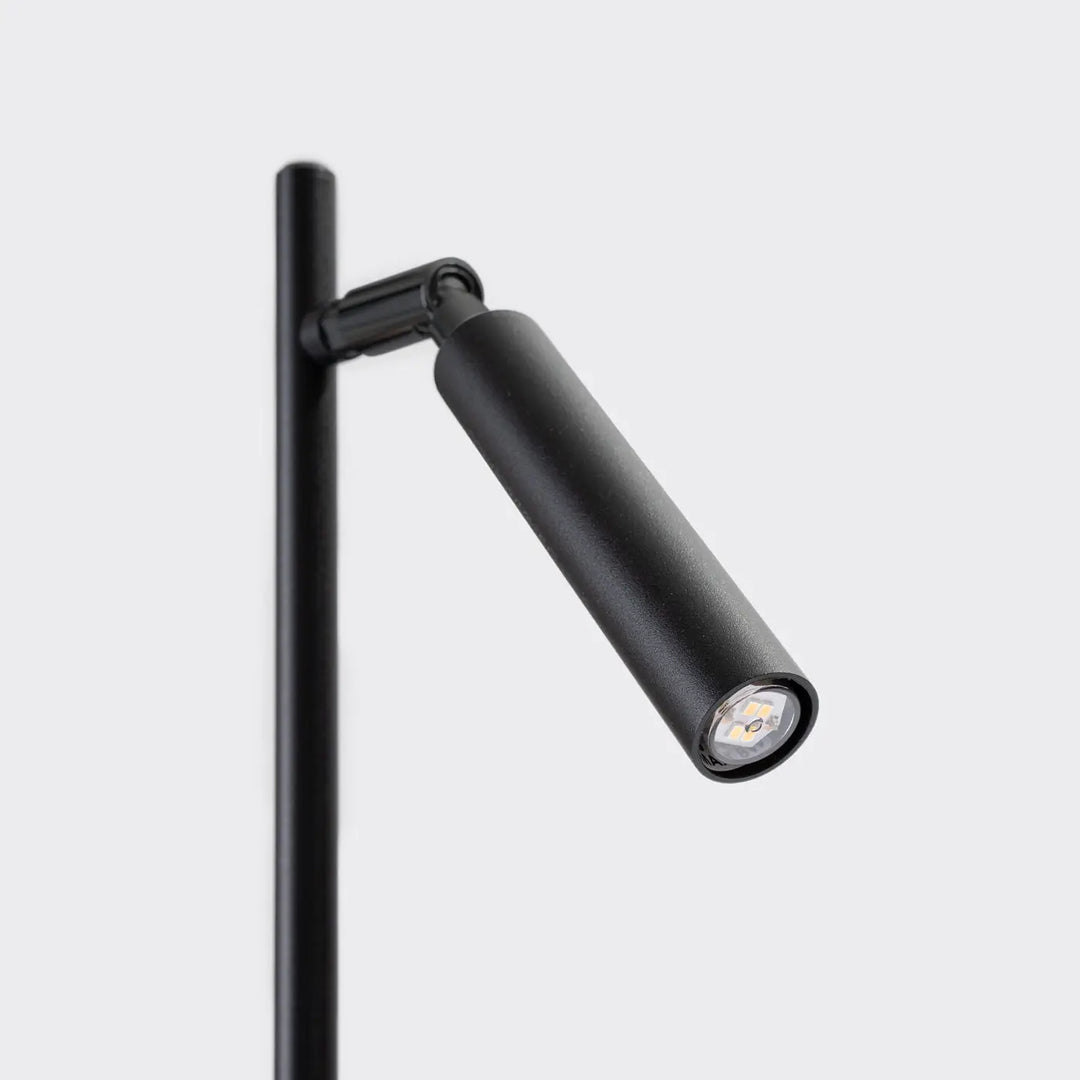 Lampe à poser pastelo noir avec bras ajustable en matériaux robustes pour bureau pastelo élégant et fonctionnel