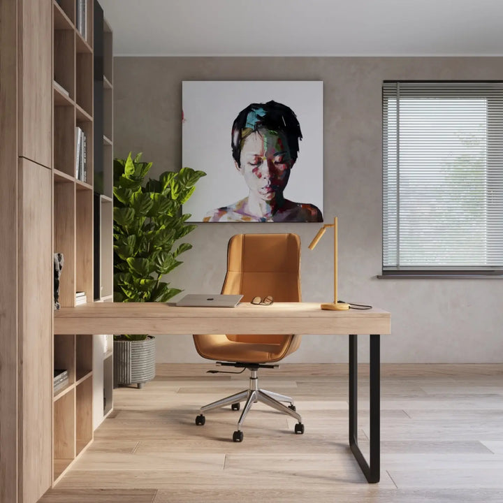 Bureau pastelo moderne minimaliste avec plateau en bois clair et pieds en métal noir, fabriquée à partir de matériaux durables