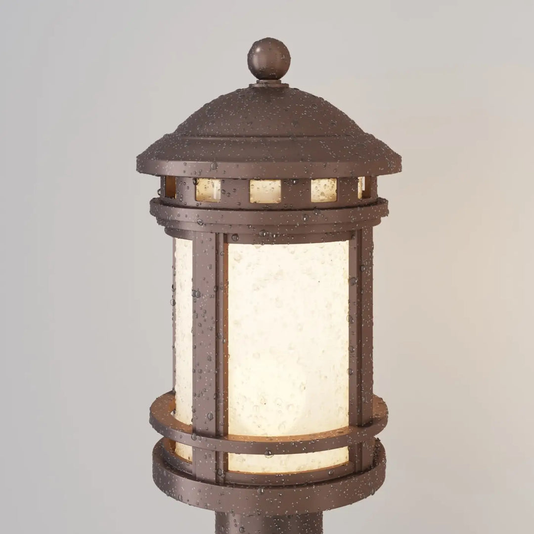 Lampadaire extérieur lanterne salamanca en acier bronze avec finition bronze et verre givré texturé decoratif