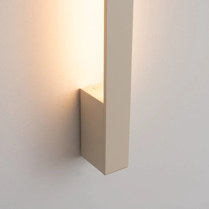 Applique murale lahti 90 led 3000k beige minimaliste avec design moderne et élégant pour intérieur contemporain