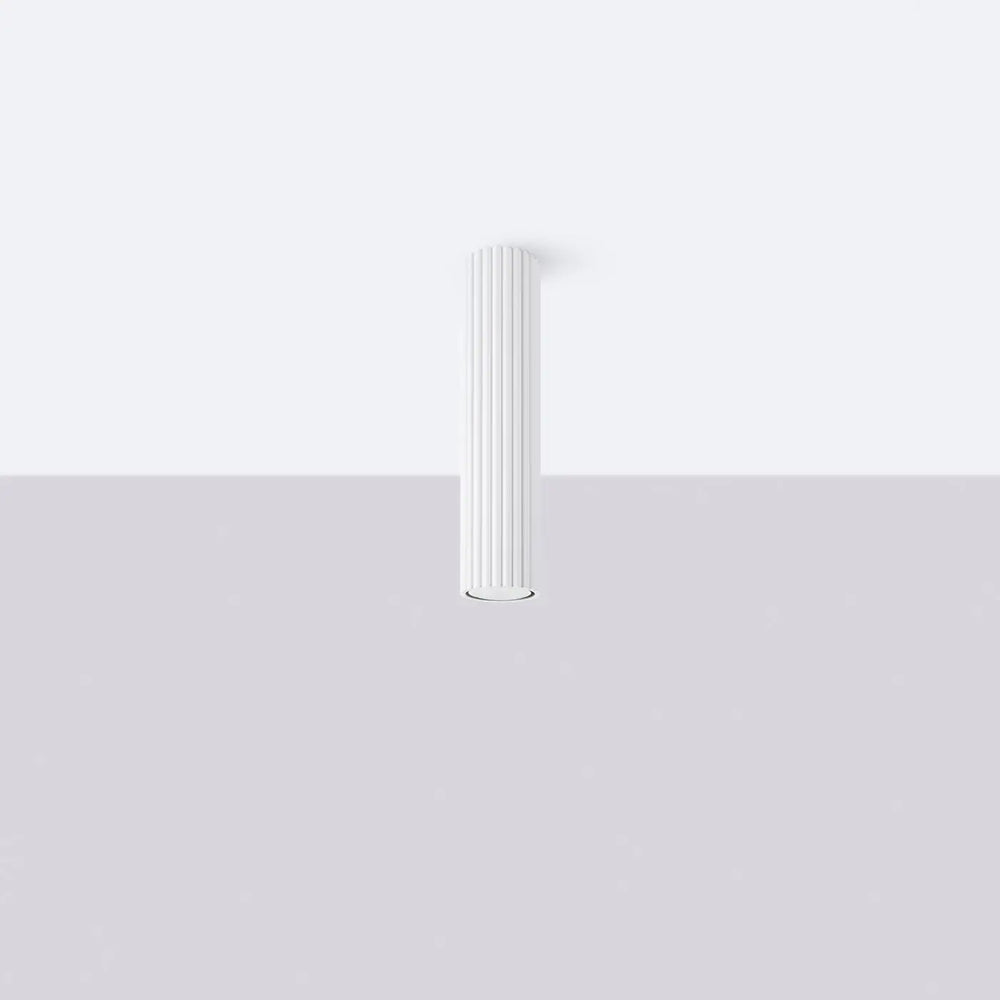 Luminaire plafonnier karbon 30 blanc design minimaliste avec ampoules gu10 interchangeables et flûté verticalement