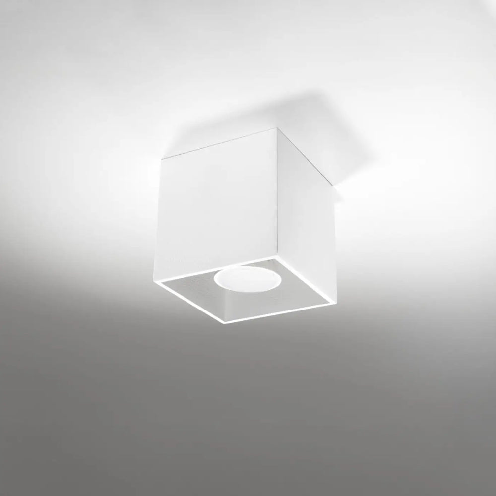 Plafonnier quad blanc carré avec verre dépoli pour montées individuellement et magnifique décoration intérieure