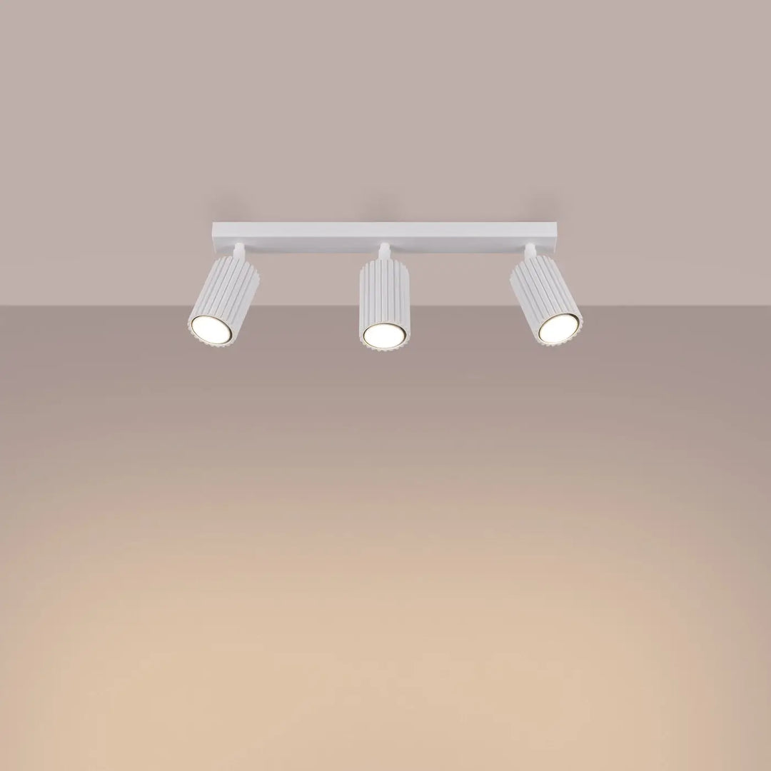 Plafonnier karbon 3l blanc avec trois ampoules gu10 interchangeables au design minimaliste et cylindrique