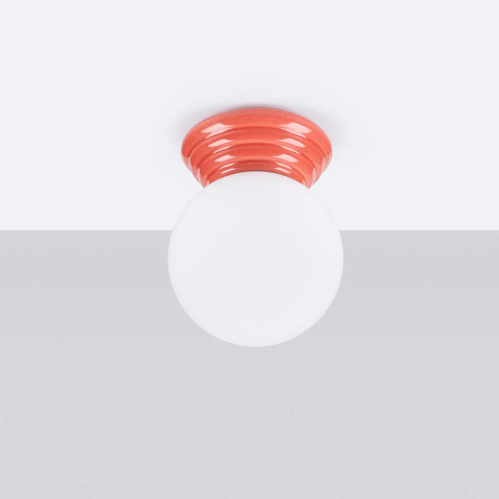Luminaire plafonnier zori en corail avec abat-jour sphérique en verre dépoli pour une belle décoration aux qualités esthétiques
