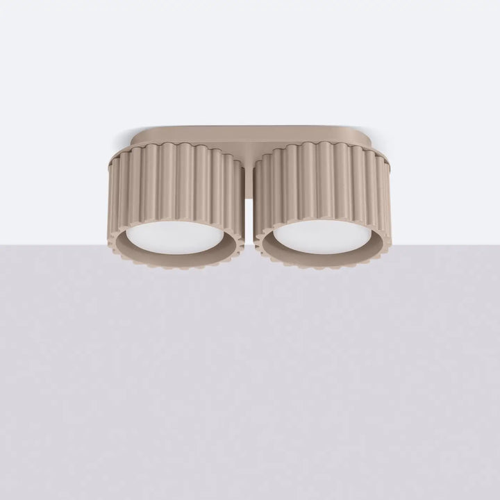 Luminaire Plafonnier taupe éteinte, vue rapprochée