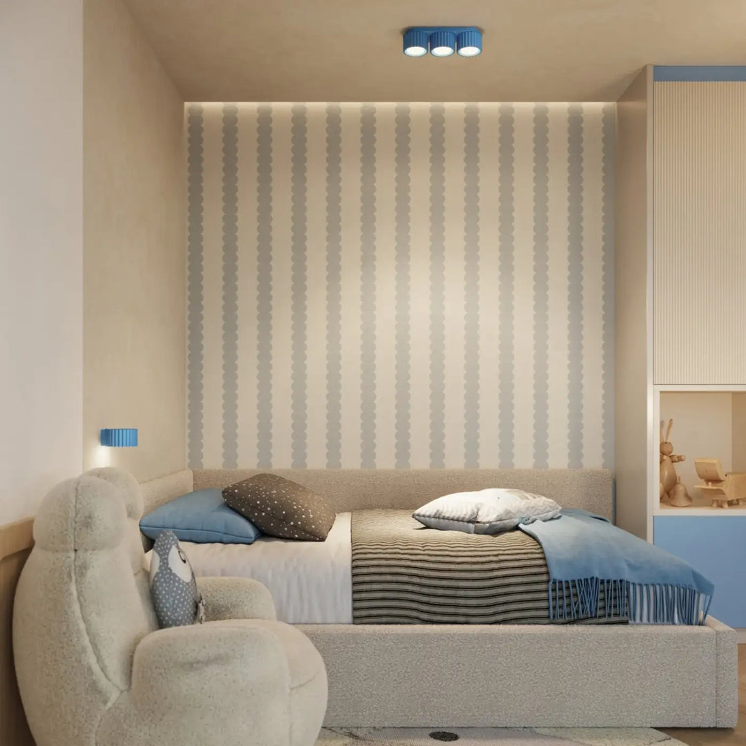 Luminaire Plafonnier bleu clair dans un intérieur contemporain