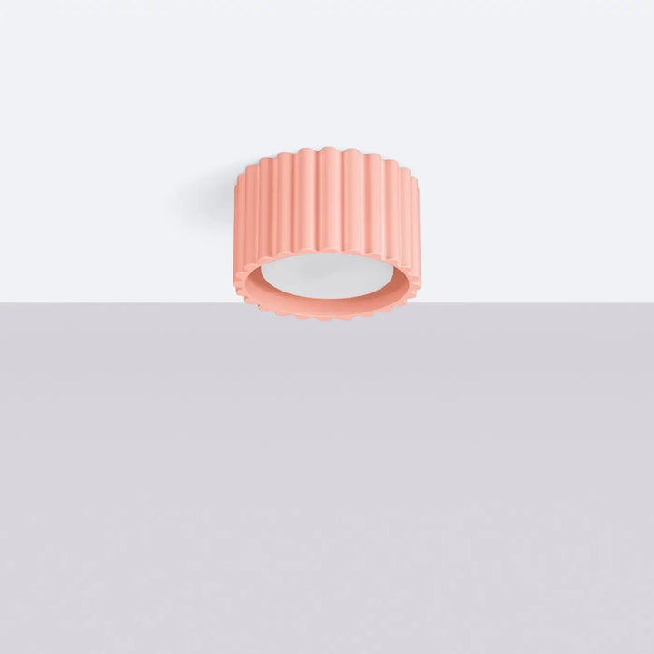 Luminaire Plafonnier pêche éteinte, vue rapprochée