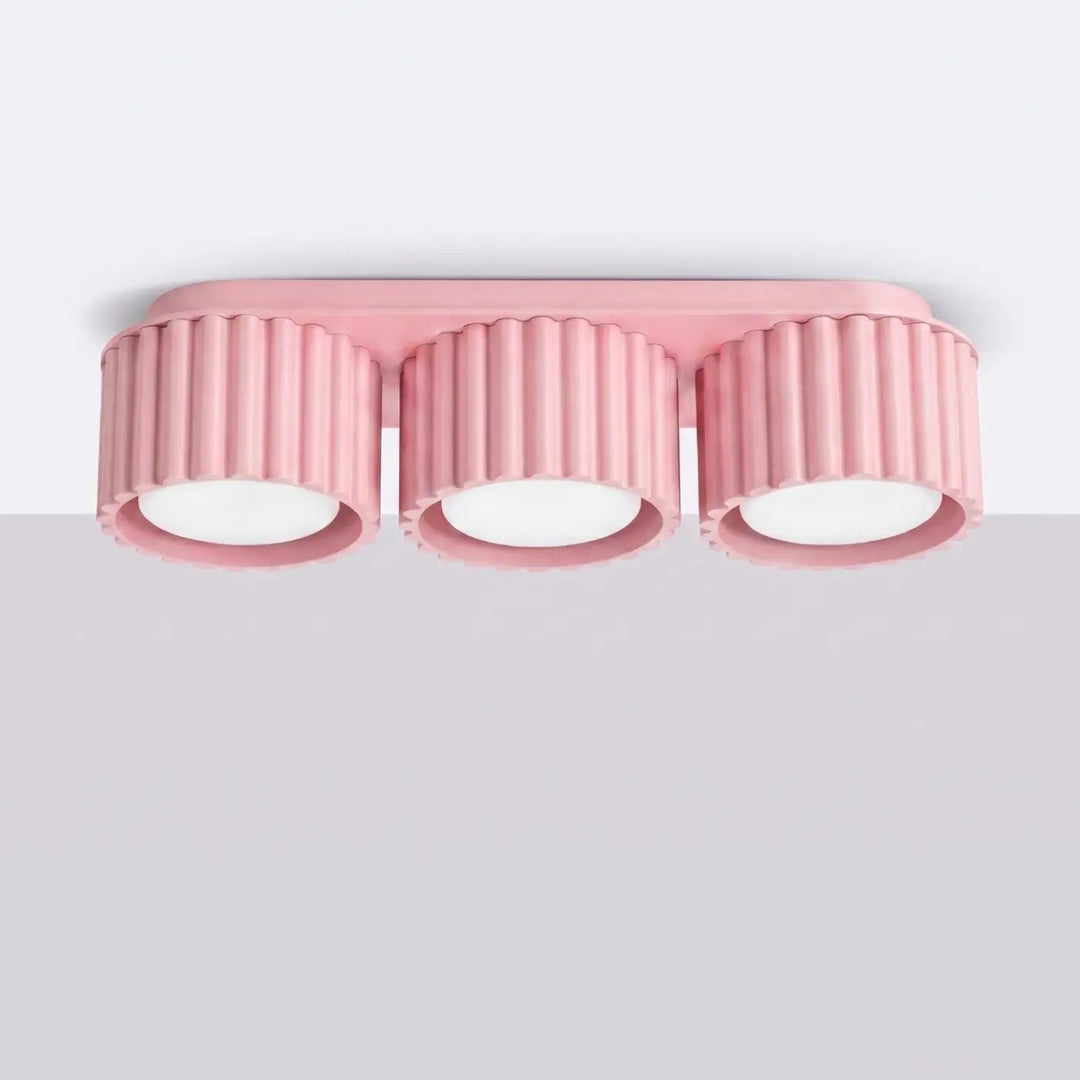 Luminaire Plafonnier rose éteinte, vue rapprochée