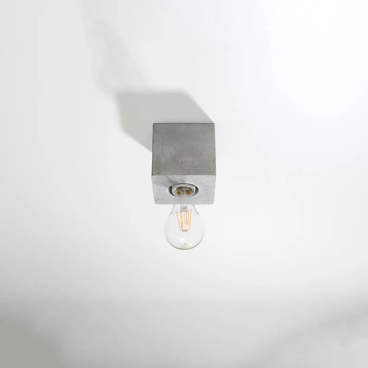 Luminaire plafonnier plafond ariz en béton avec applique murale carrée et ampoule filament clair style loft