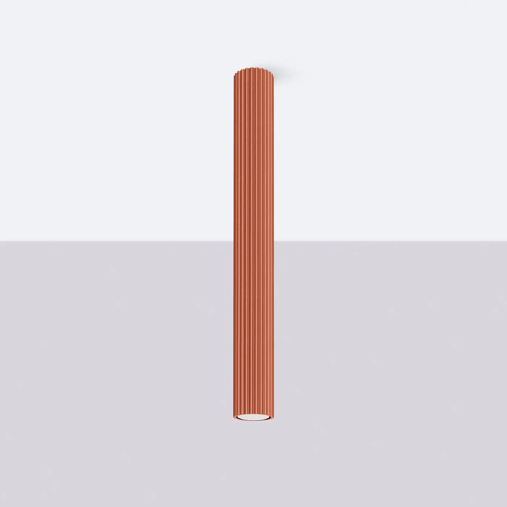 Plafonnier karbon allie cuivre avec finition cannelée verticale rouge ocre et ampoules gu10 interchangeables design minimaliste