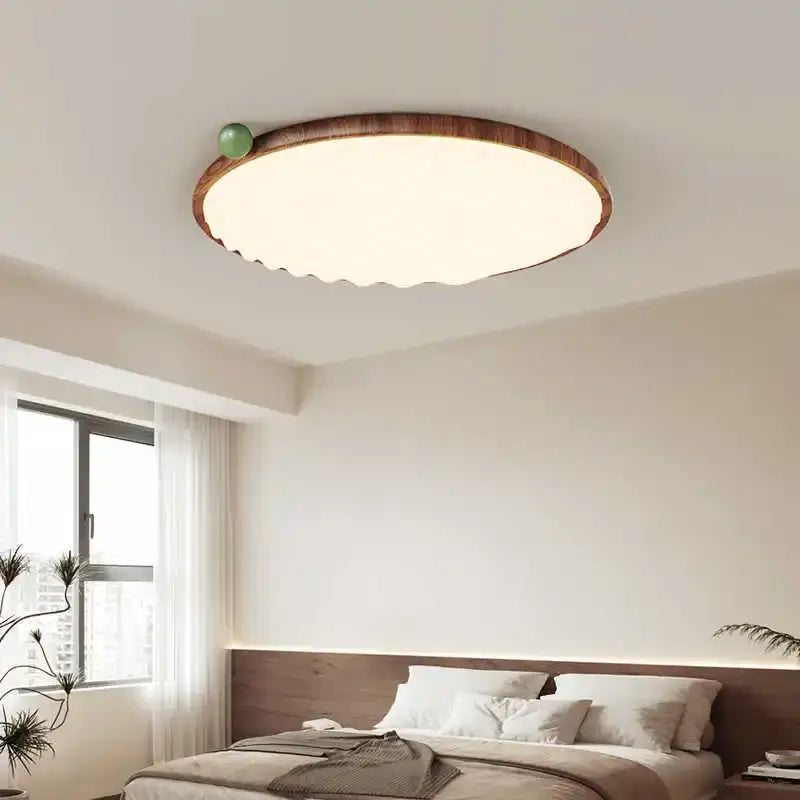 Luminaire plafonnier élégant en bois et éclairage led moderne