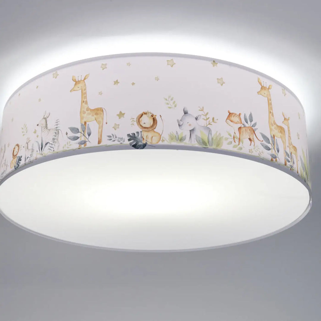 Luminaire plafonnier enfant blanc avec abat-jour en tissu illustré animaux safari tons terre pâle luminaire plafonnier