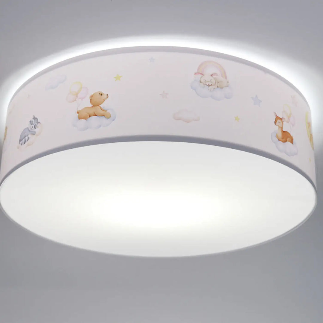 Luminaire plafonnier enfant blanc avec diffuseur blanc doux et illustrations pastel d’animaux autour du cercle extérieur