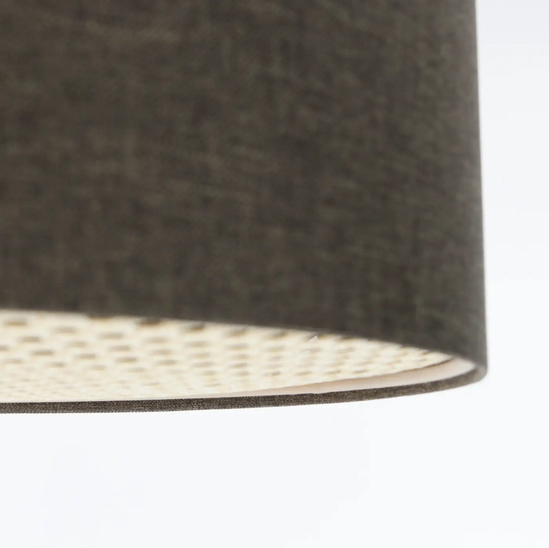 Luminaire plafonnier boho elegant en tissu gris marron avec abaque texturé et intérieur blanc perforé