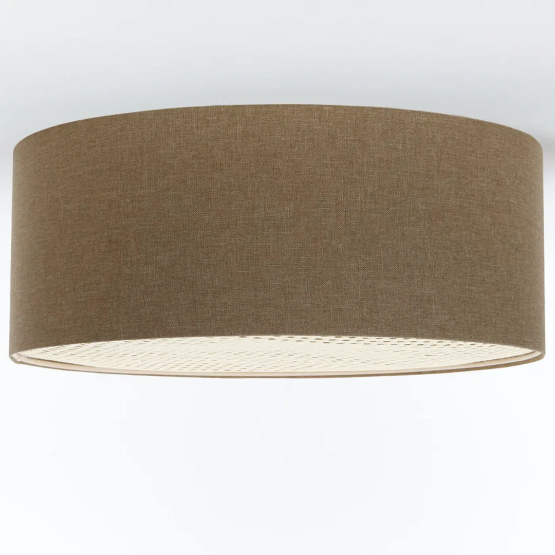 Luminaire plafonnier boho elegant marron sable avec abat-jour cylindrique beige en lin texturé et motif tissé subtil