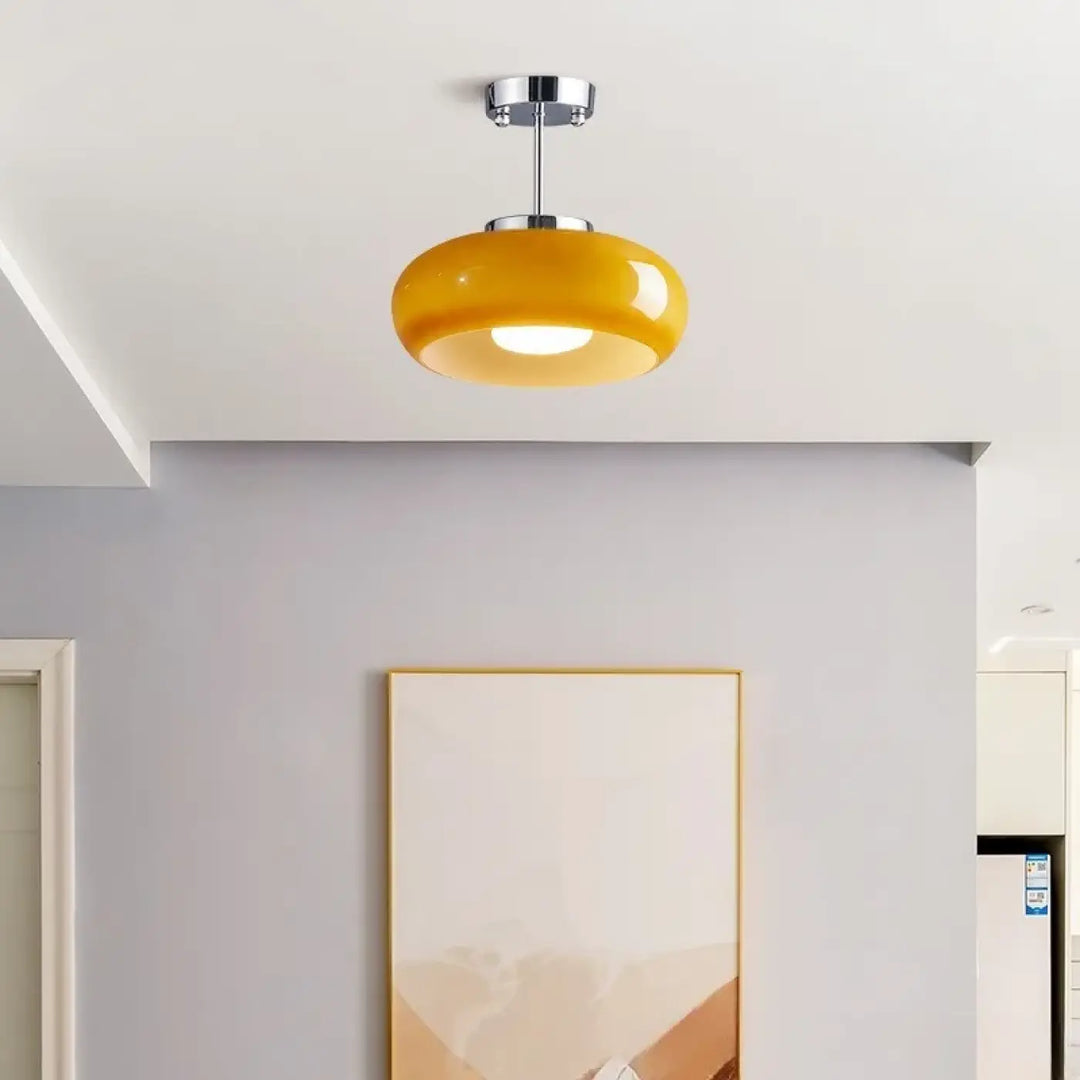 Luminaire plafonnier moderne solis avec abat-jour en verre ambré brillant et finition chrome poli