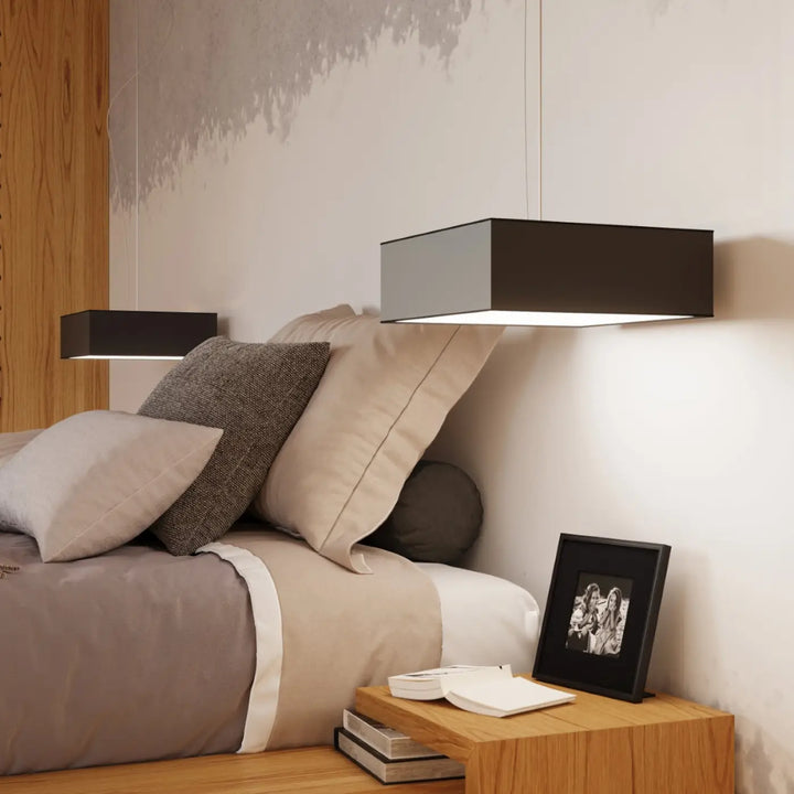 Plafonnier carré noir horus 35 avec éclairage polyvalent et forme riche au design minimaliste moderne